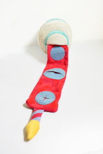 Load image into Gallery viewer, Hide N Seek – Birthday Cake Dog Toy